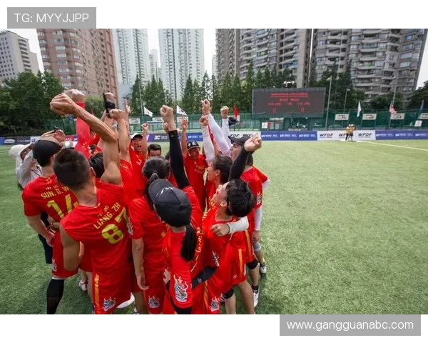 成都飞盘队在全国团队协作排行榜中荣获第4名展现出色实力与团队精神