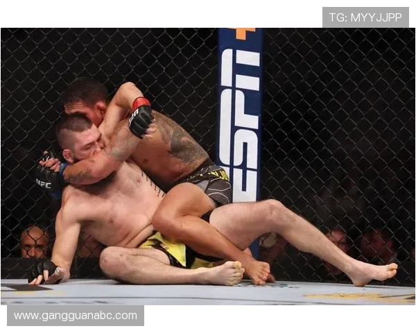 UFC飞踢对决安乔斯精彩瞬间解析与战术分析