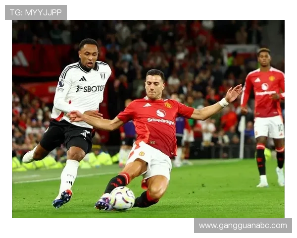 曼联对阵年轻人精彩直播全程回顾与赛后分析