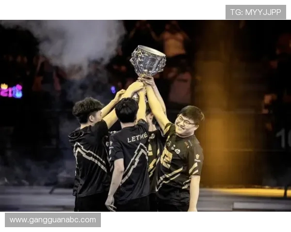 陈强专访：从职业选手到电竞传奇的英雄联盟成长之路