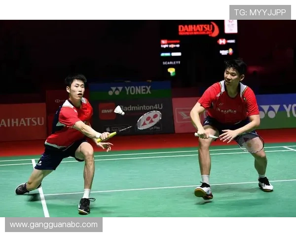 上海羽毛球队在锦标赛中的默契配合与战术分析 上海羽毛球队在锦标赛中的默契配合与战术分析